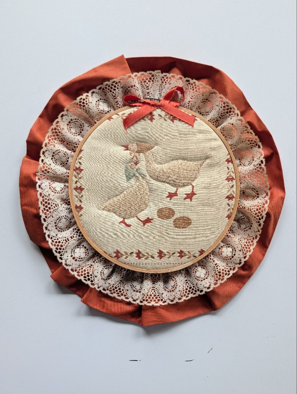 Country Goose Cottage 90s Vintage Quilted Hoop Fall Decor